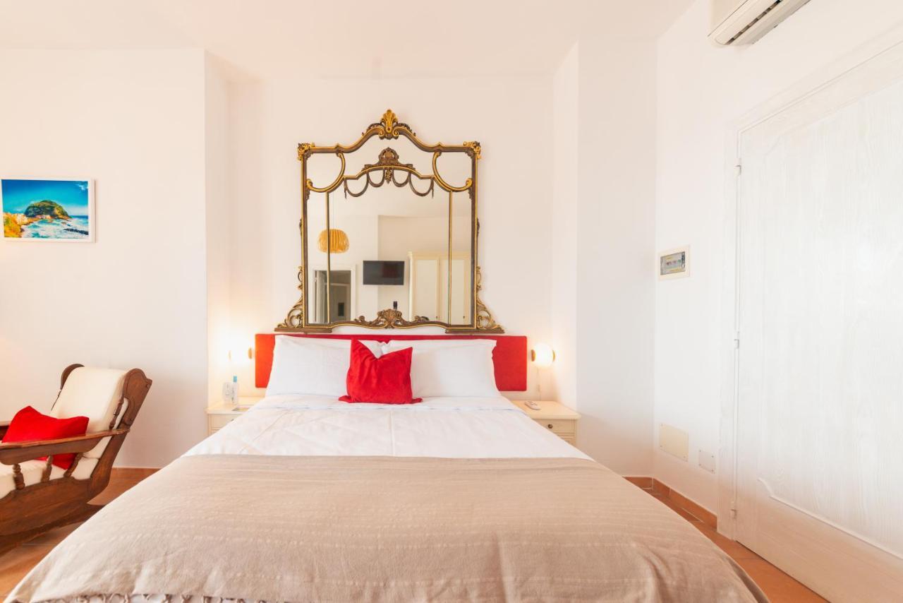 Villa Bina Sea Hotel Sant'Angelo  Exterior photo
