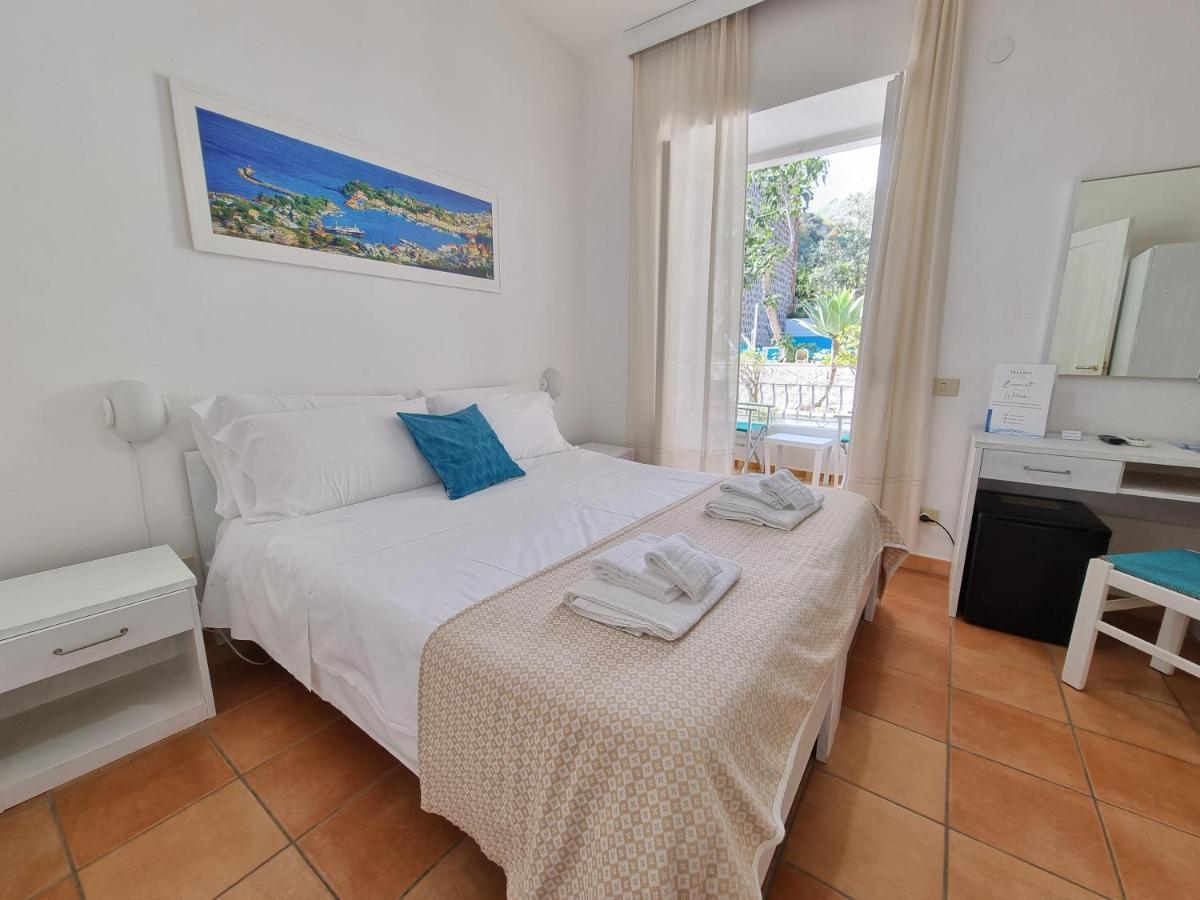 Villa Bina Sea Hotel Sant'Angelo  Exterior photo